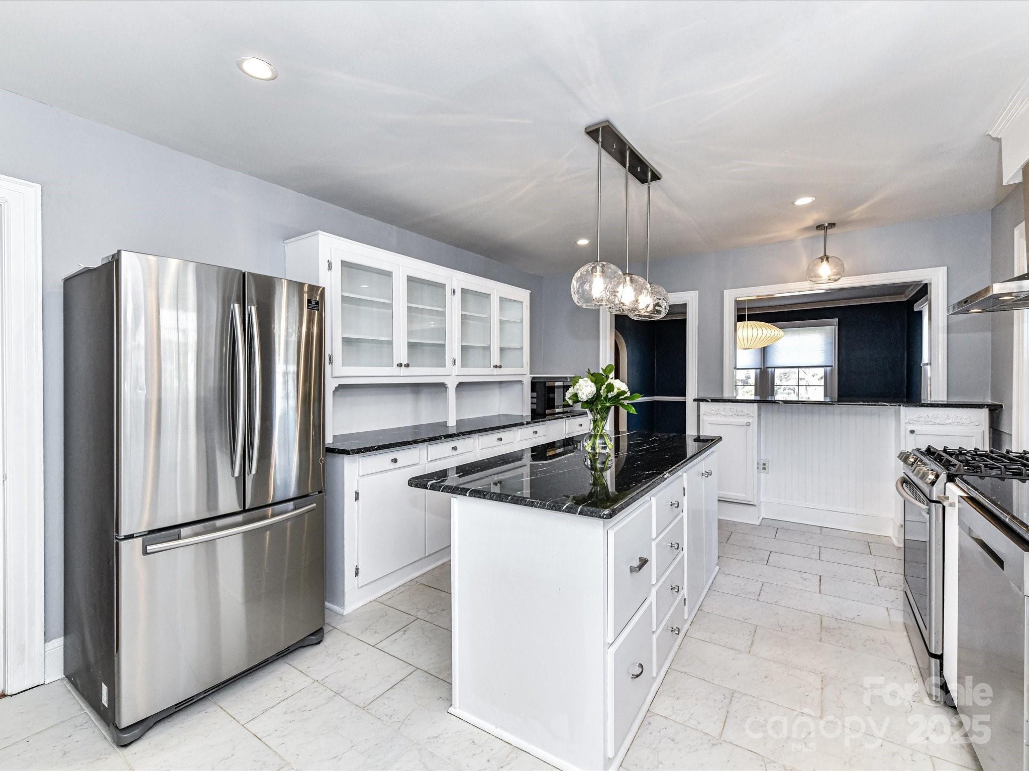 2919 Park Road Charlotte, NC 28209 - Photo 15 of 48