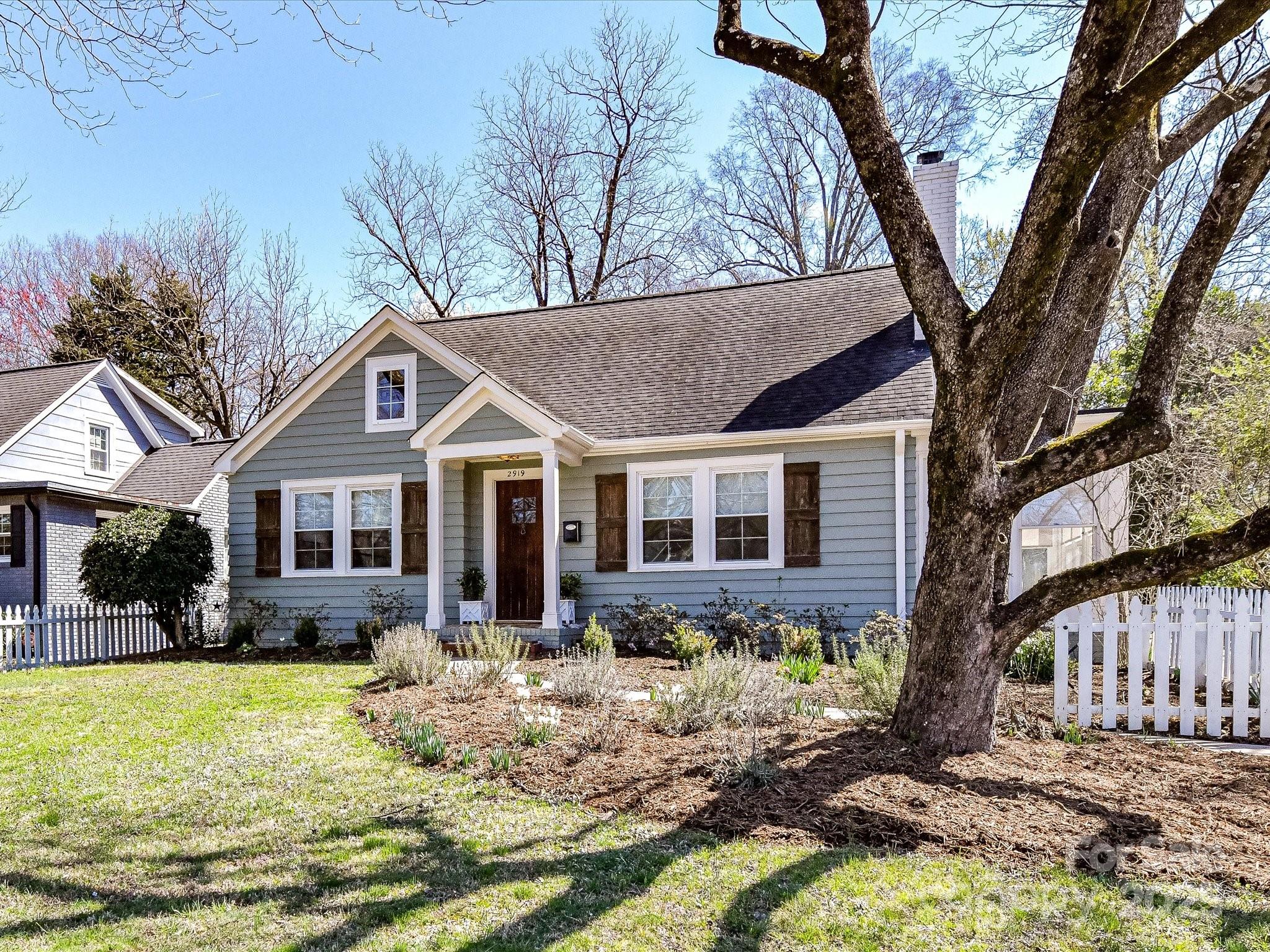 2919 Park Road Charlotte, NC 28209 - Photo 2 of 48