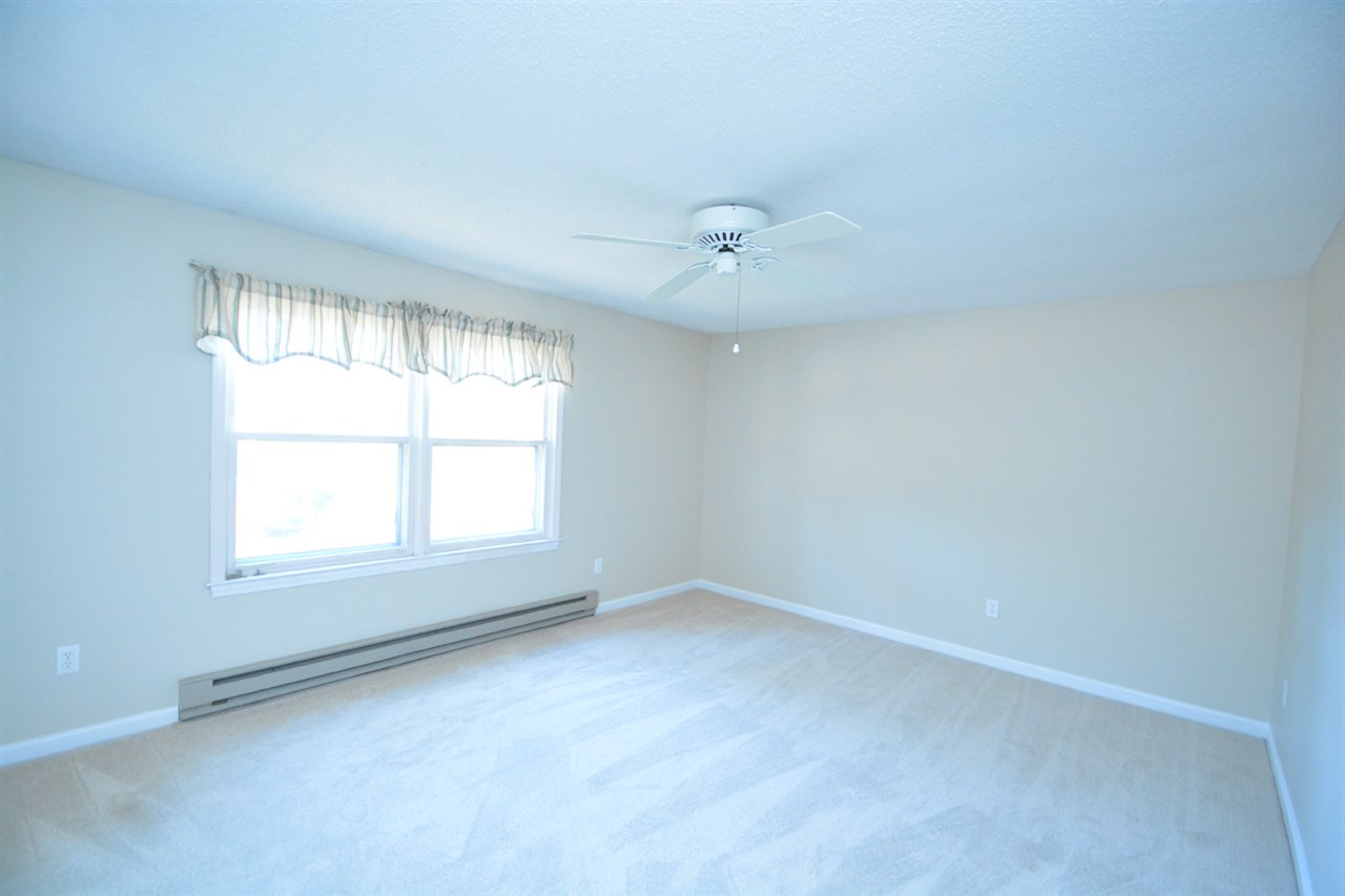 56 Durham Road, Unit 4 Dover, NH 03820 - Photo 19 of 39