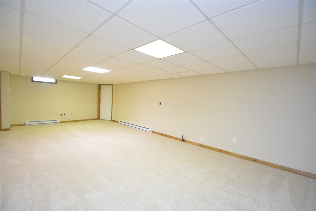 56 Durham Road, Unit 4 Dover, NH 03820 - Photo 24 of 39