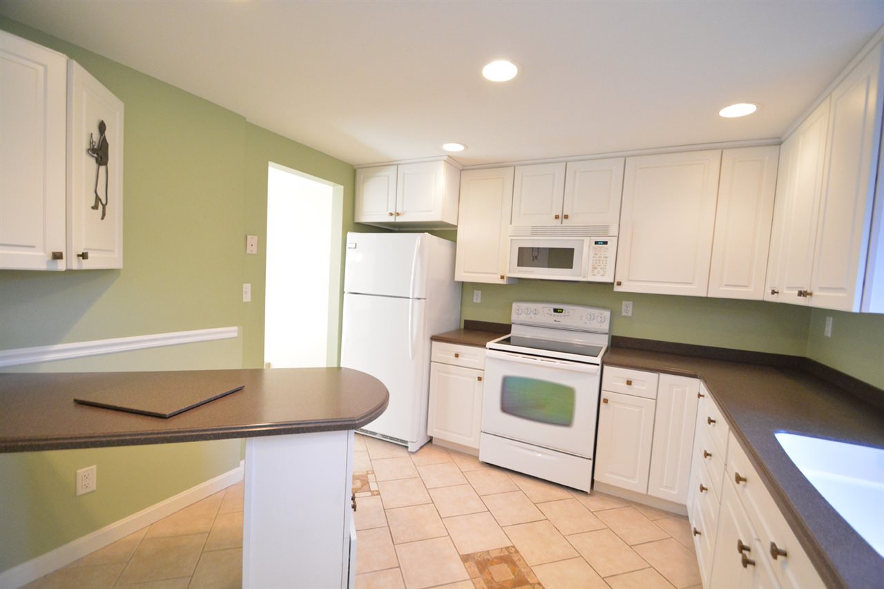 56 Durham Road, Unit 4 Dover, NH 03820 - Photo 5 of 39