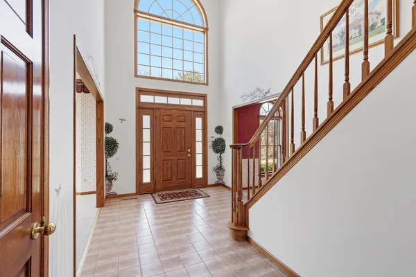 $649,900 | 2101 Nicholas Court, Bettendorf, IA 52722