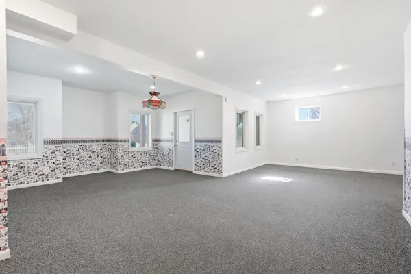 $649,900 | 2101 Nicholas Court, Bettendorf, IA 52722