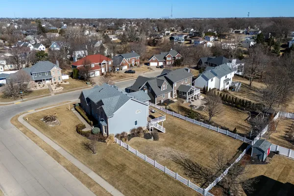 $649,900 | 2101 Nicholas Court, Bettendorf, IA 52722