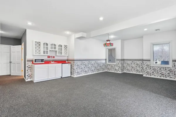 $649,900 | 2101 Nicholas Court, Bettendorf, IA 52722