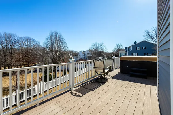 $649,900 | 2101 Nicholas Court, Bettendorf, IA 52722