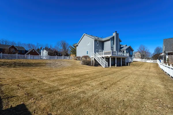 $649,900 | 2101 Nicholas Court, Bettendorf, IA 52722