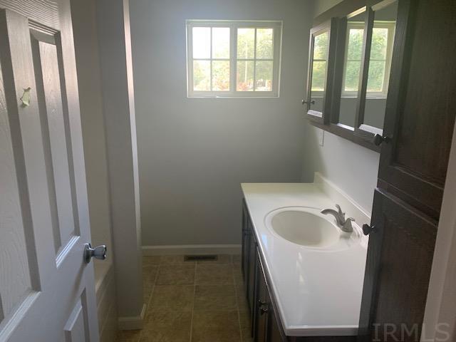 119 Ohio Street Rochester, IN 46975 - Photo 7 of 11