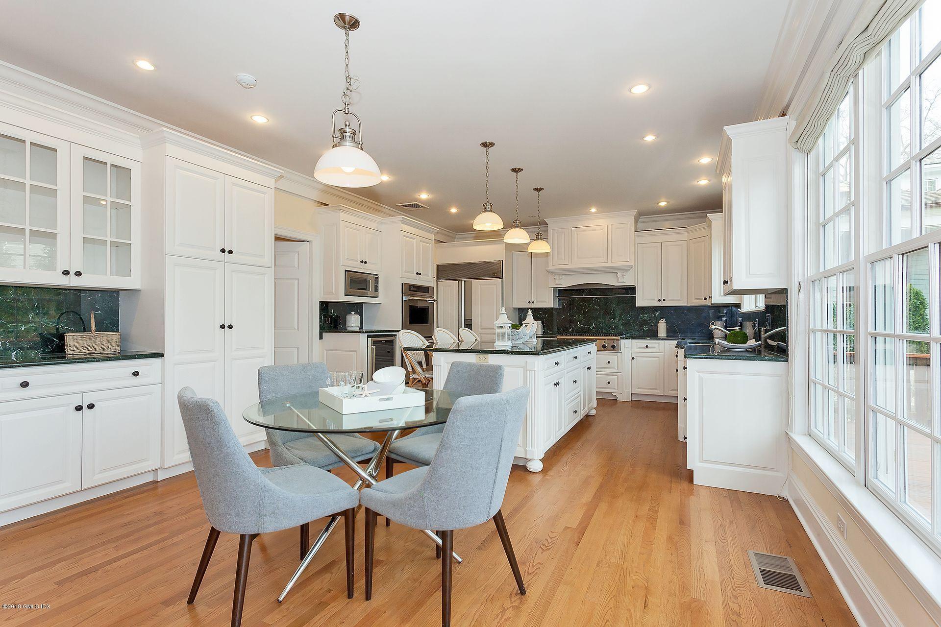 11 Grimes Road Old Greenwich, CT 06870 - Photo 8 of 19 14