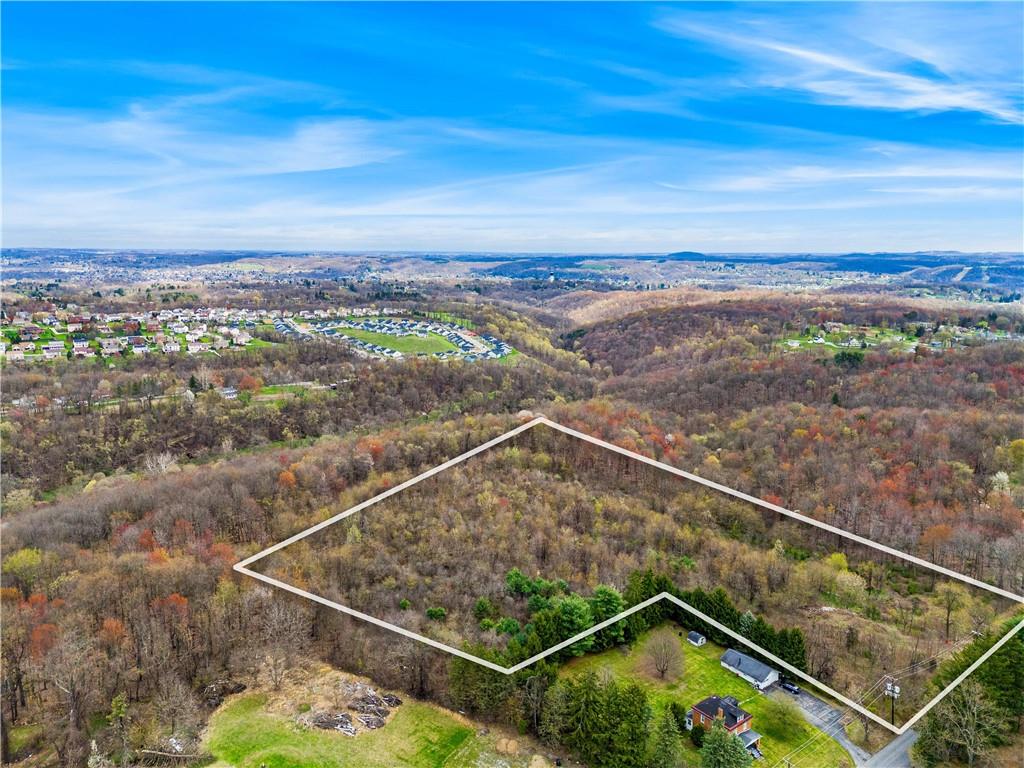 101 Biskup Lane Monaca, PA 15061 - Photo 7 of 9 a view of a tennis court