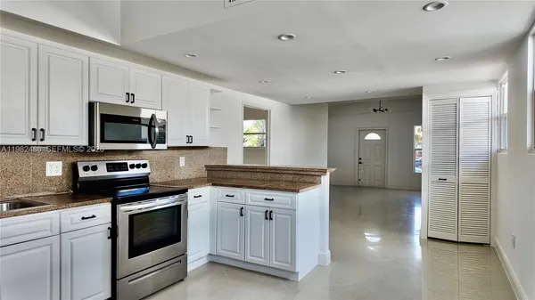 $3,350 | 1721 Fletcher Street, Hollywood, FL 33020