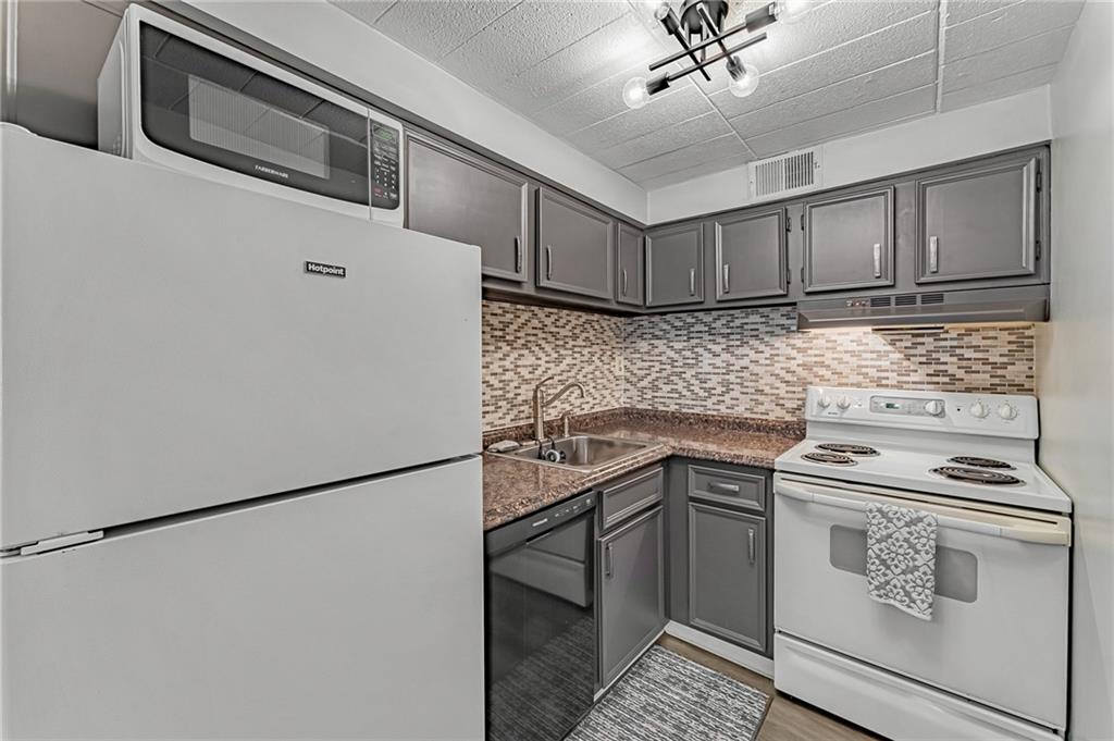 329 Ridge Point Circle, Unit 13 Bridgeville, PA 15017 - Photo 8 of 13 Gallery Image 8
