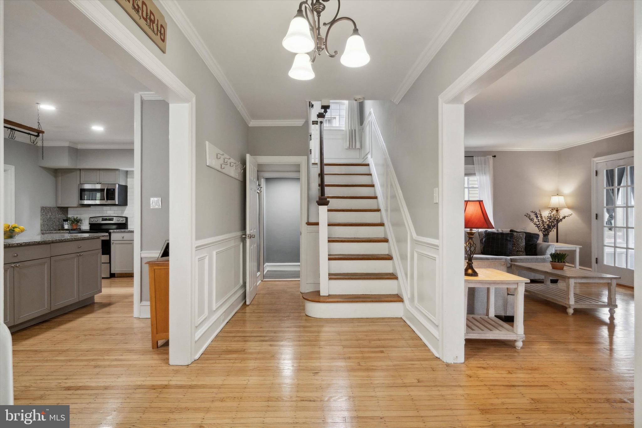 271 Bickley Road Glenside, PA 19038 - Photo 3 of 35