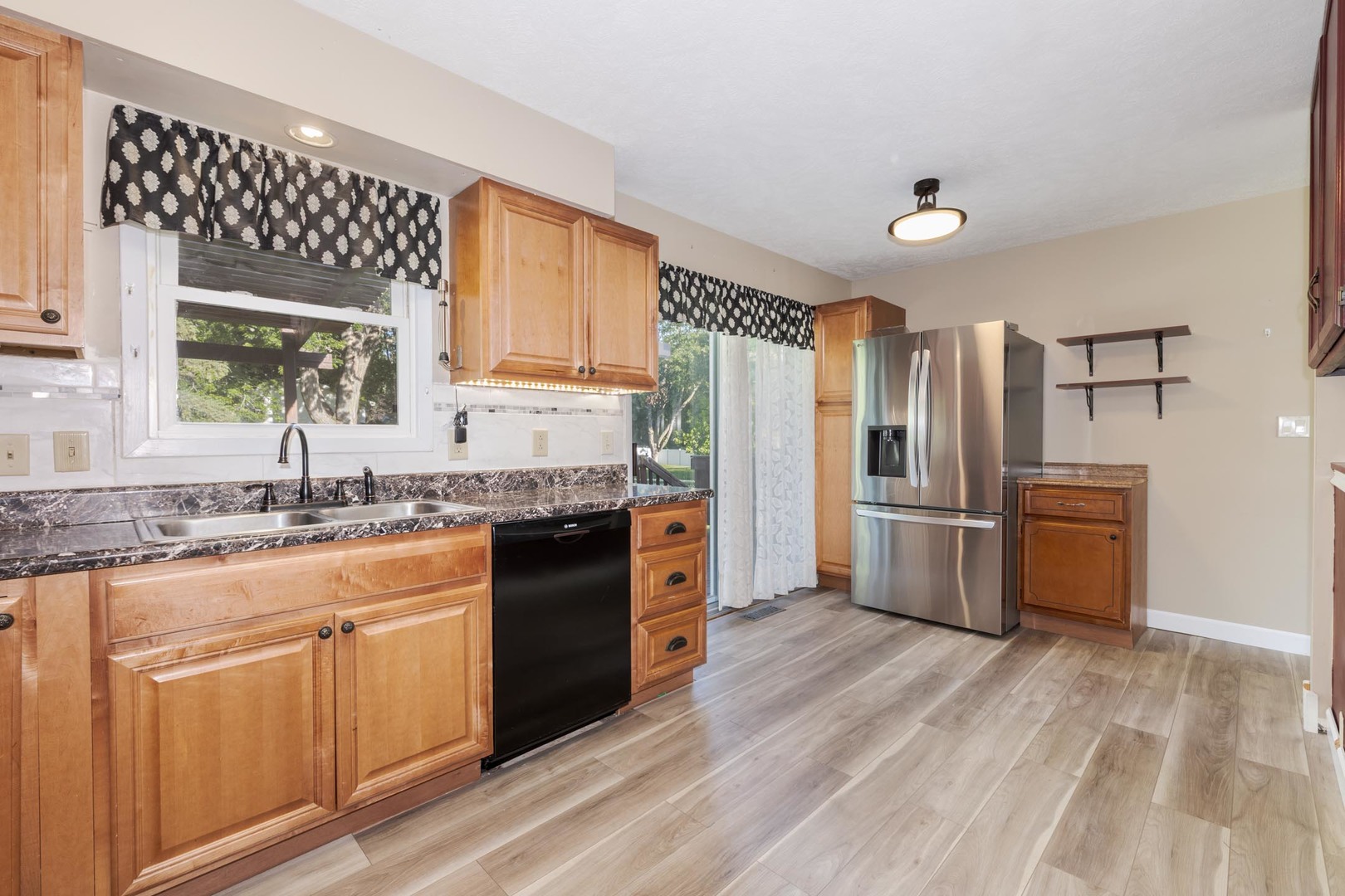 703 Lara Road Normal, IL 61761 - Photo 20 of 47