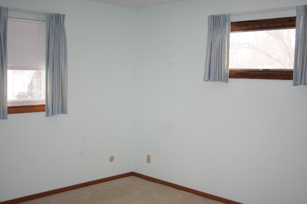2615 Fairhaven Road Davenport, IA 52803 - Photo 9 of 17 Gallery Image 9