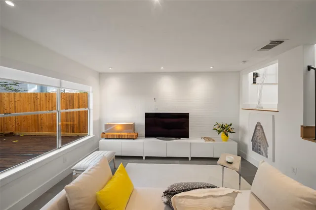 $3,000 | 258 Sentry Maple Place, The Woodlands, TX 77382