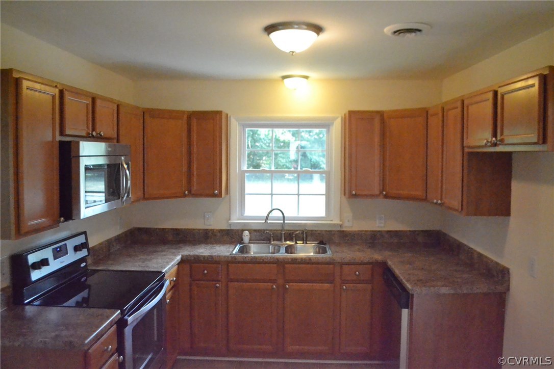 224 Colony Point Road Williamsburg, VA 23185 - Photo 7 of 14 Gallery Image 7