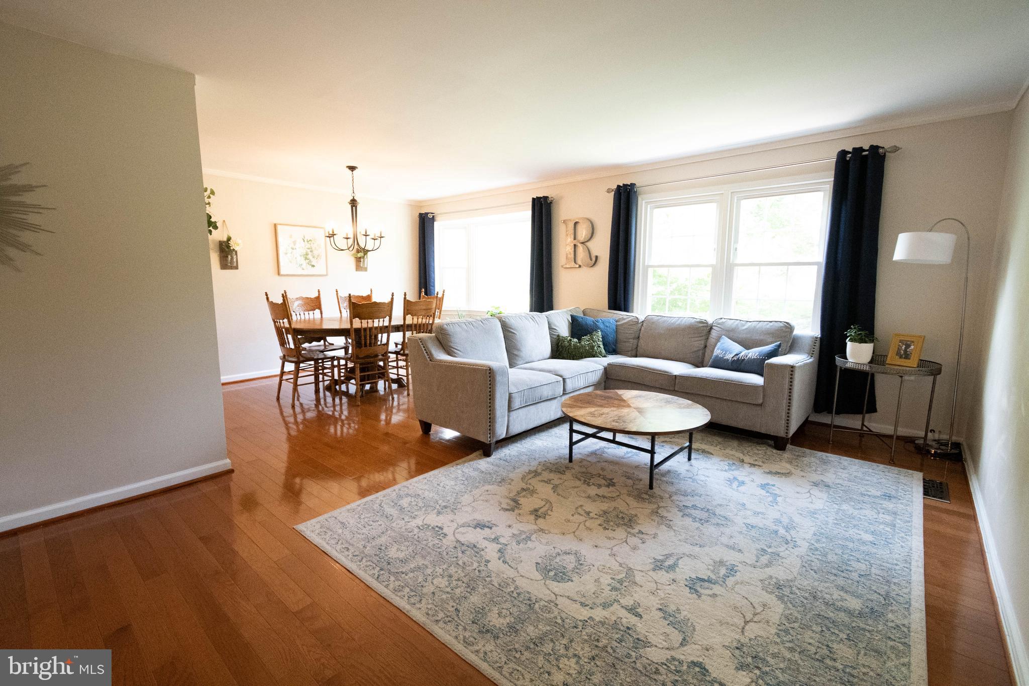 3049 Seminole Road Woodbridge, VA 22192 - Photo 13 of 37 LIVING ROOM