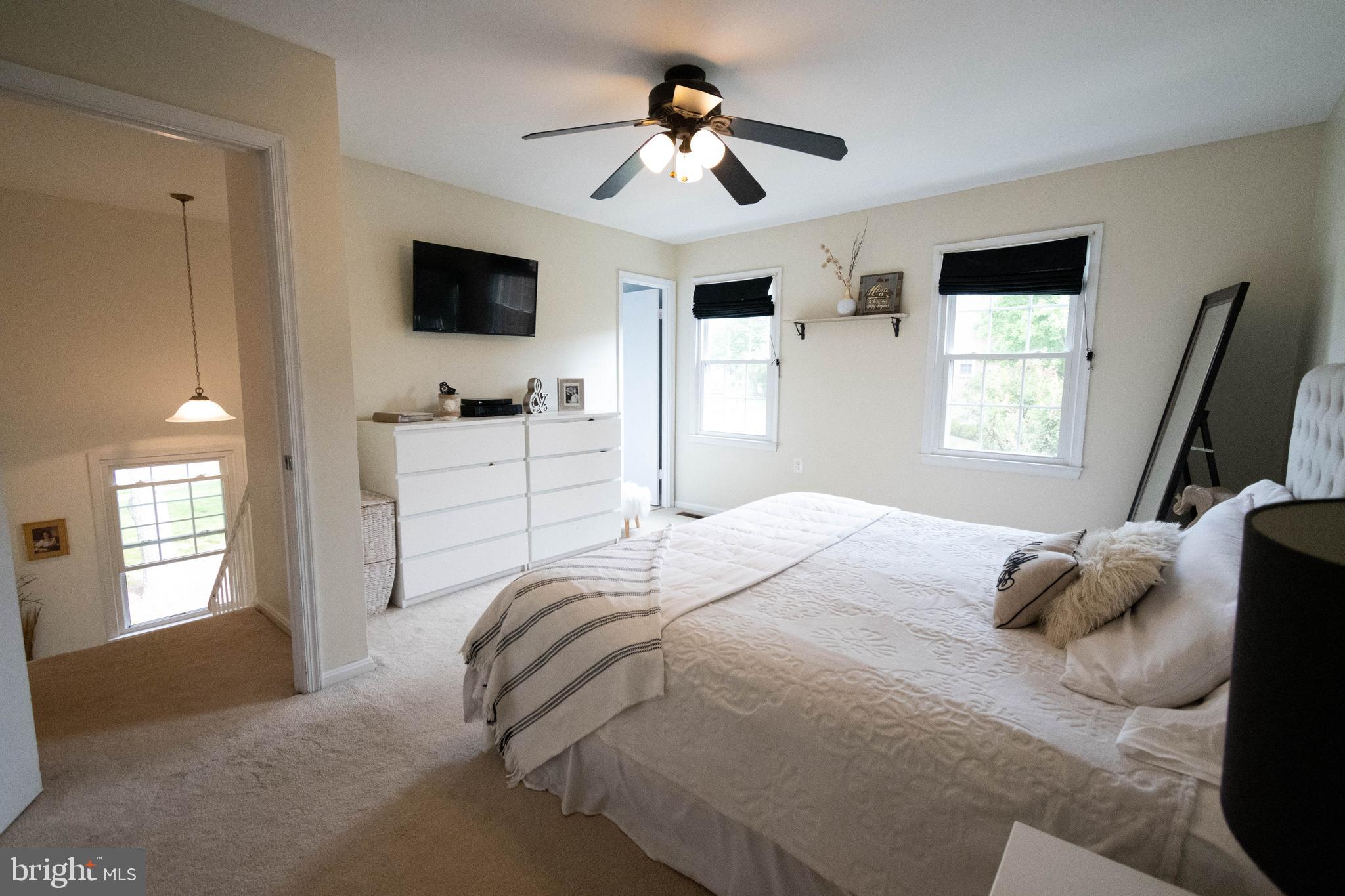 3049 Seminole Road Woodbridge, VA 22192 - Photo 17 of 37 MASTER BEDROOM