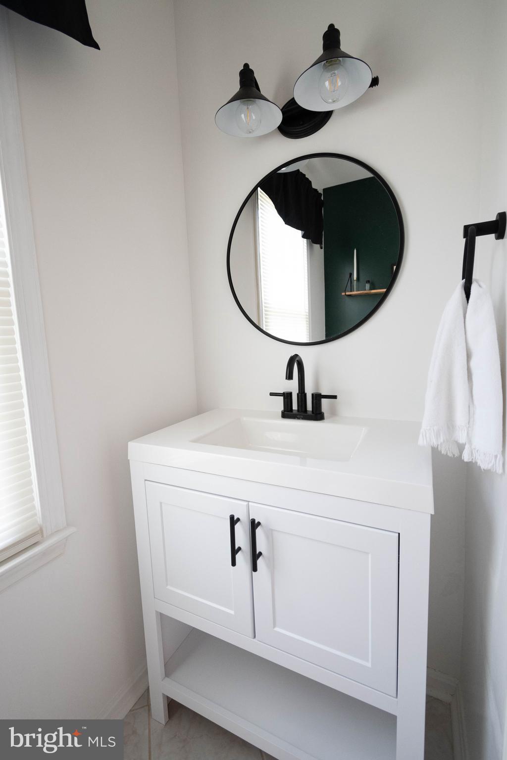 3049 Seminole Road Woodbridge, VA 22192 - Photo 20 of 37 MASTER BATH