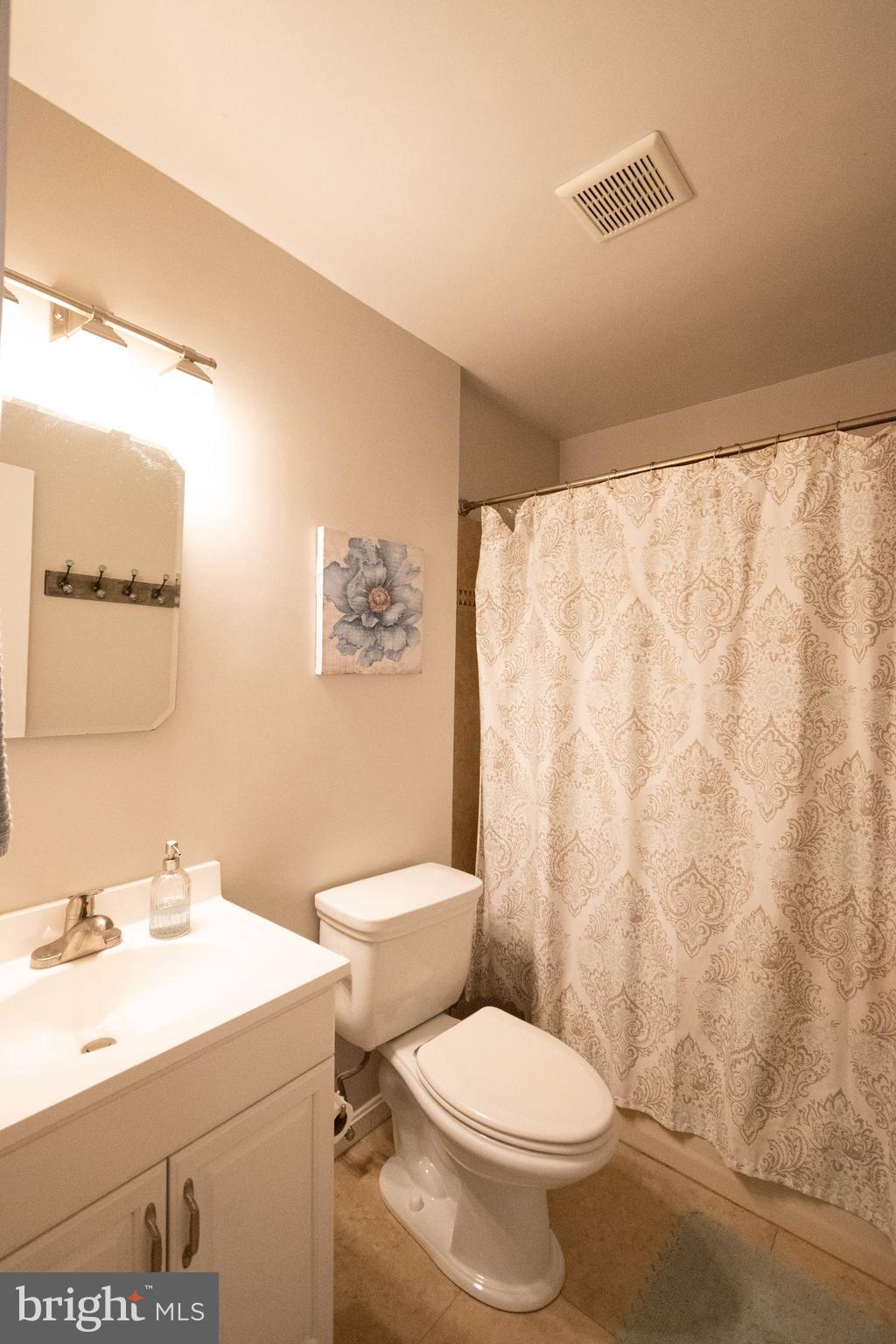3049 Seminole Road Woodbridge, VA 22192 - Photo 29 of 37 HALL BATH