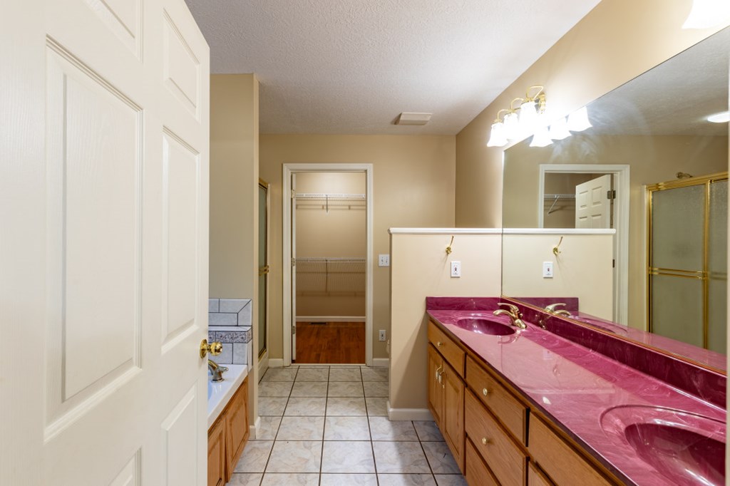 7 Spring Road Blairsville, GA 30512 - Photo 17 of 57 Primary Bathroom