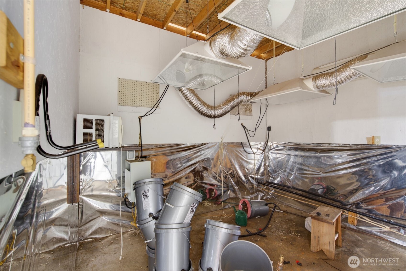 943 Fall Creek Road Longview, WA 98632 - Photo 28 of 40 a water heater on a table