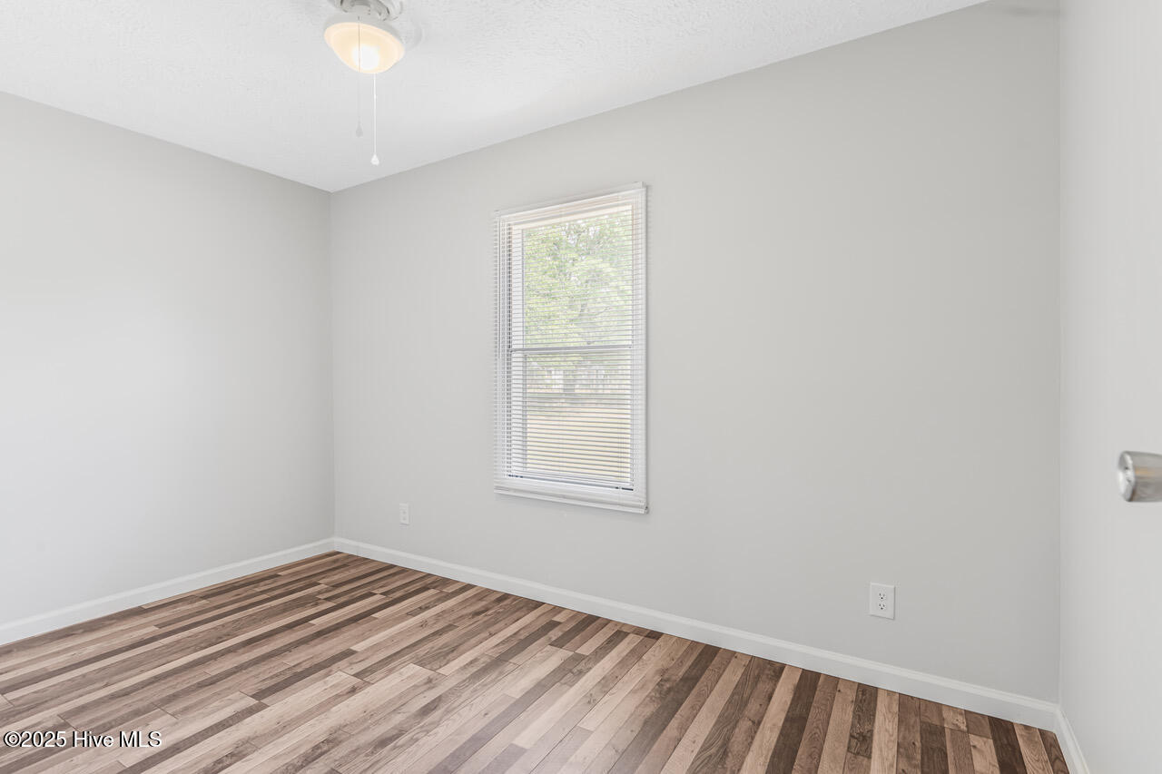 105 Peachview Drive Hamlet, NC 28345 - Photo 14 of 36 IMG_0595