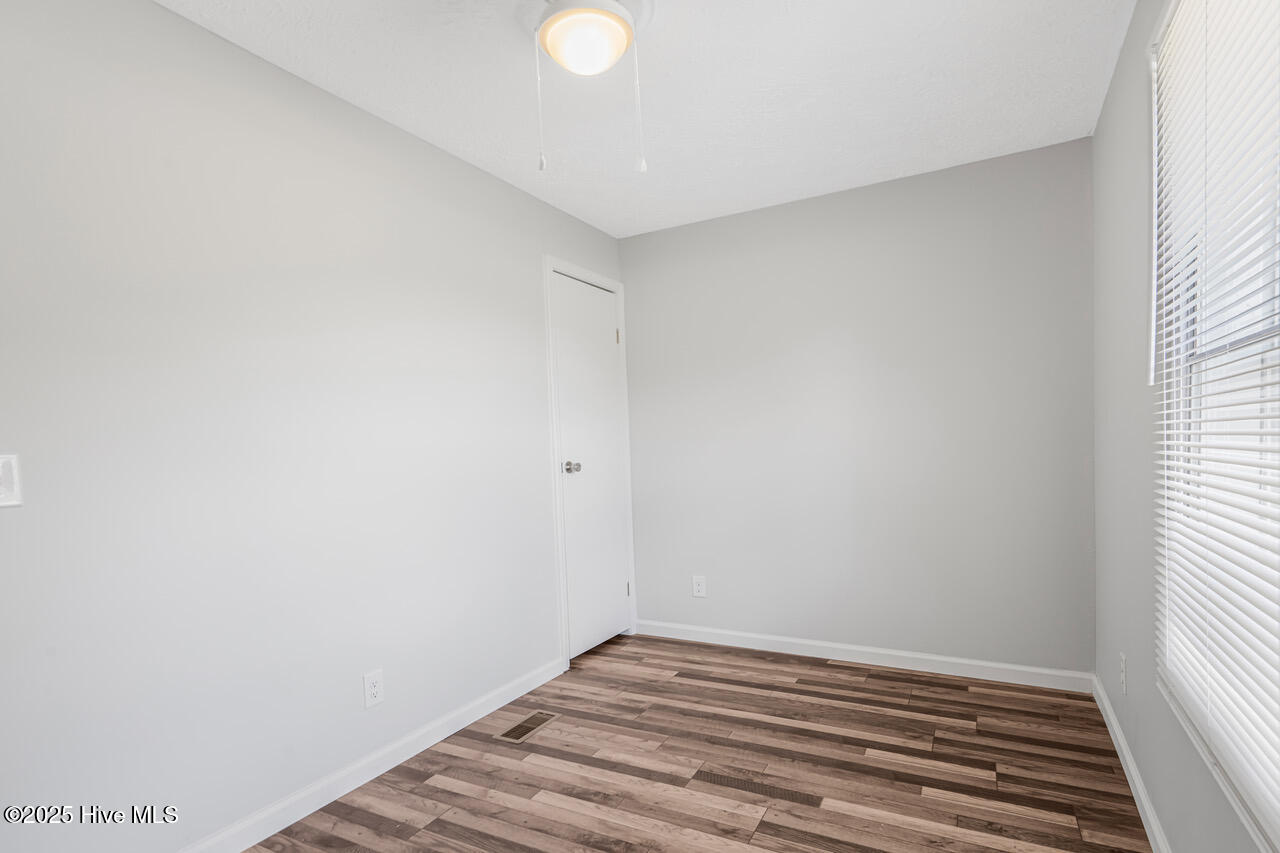 105 Peachview Drive Hamlet, NC 28345 - Photo 15 of 36 IMG_0596