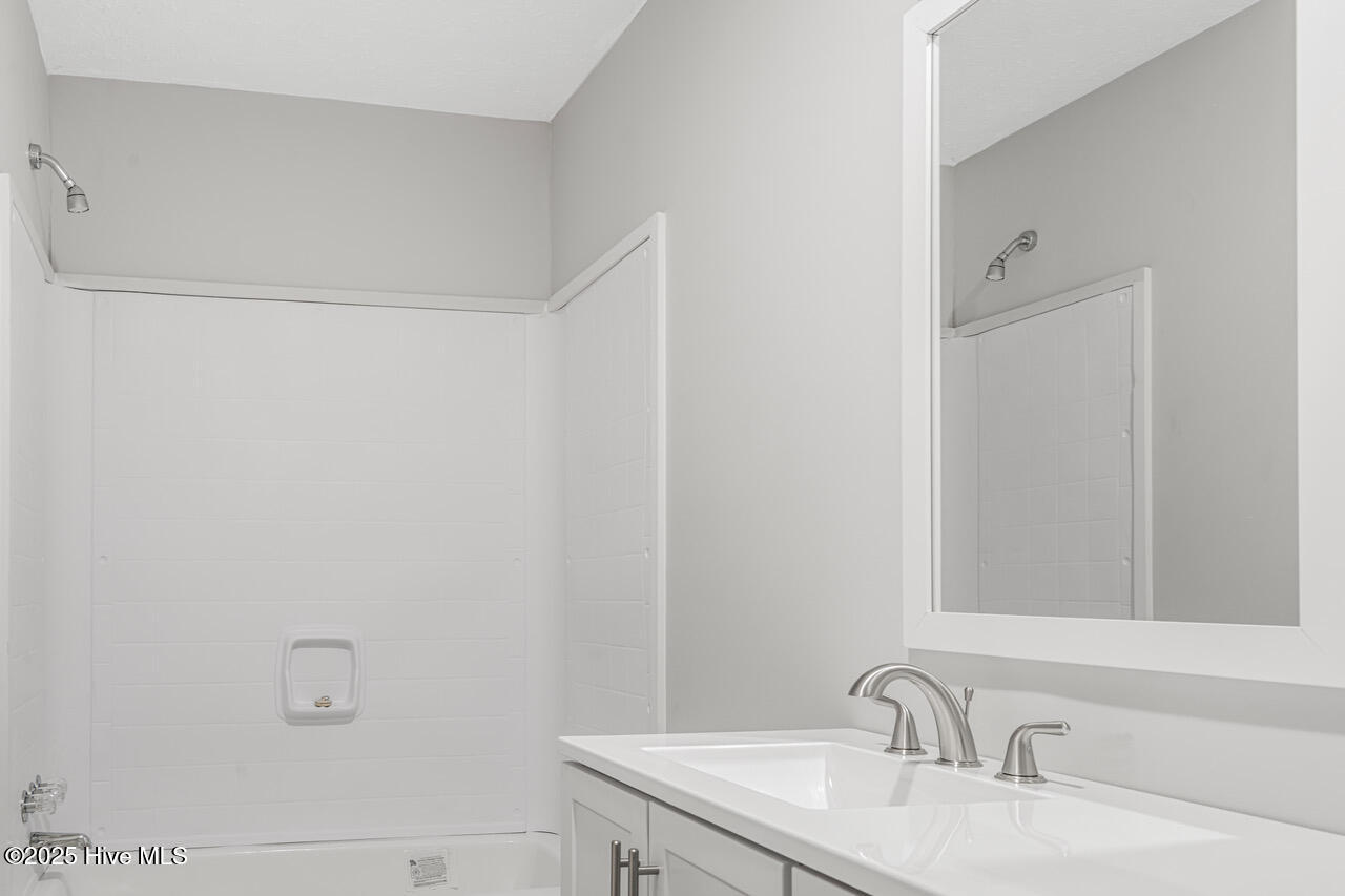 105 Peachview Drive Hamlet, NC 28345 - Photo 20 of 36 IMG_0601