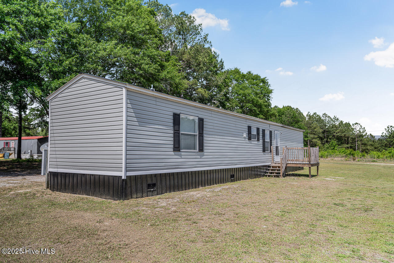 105 Peachview Drive Hamlet, NC 28345 - Photo 3 of 36 IMG_0617