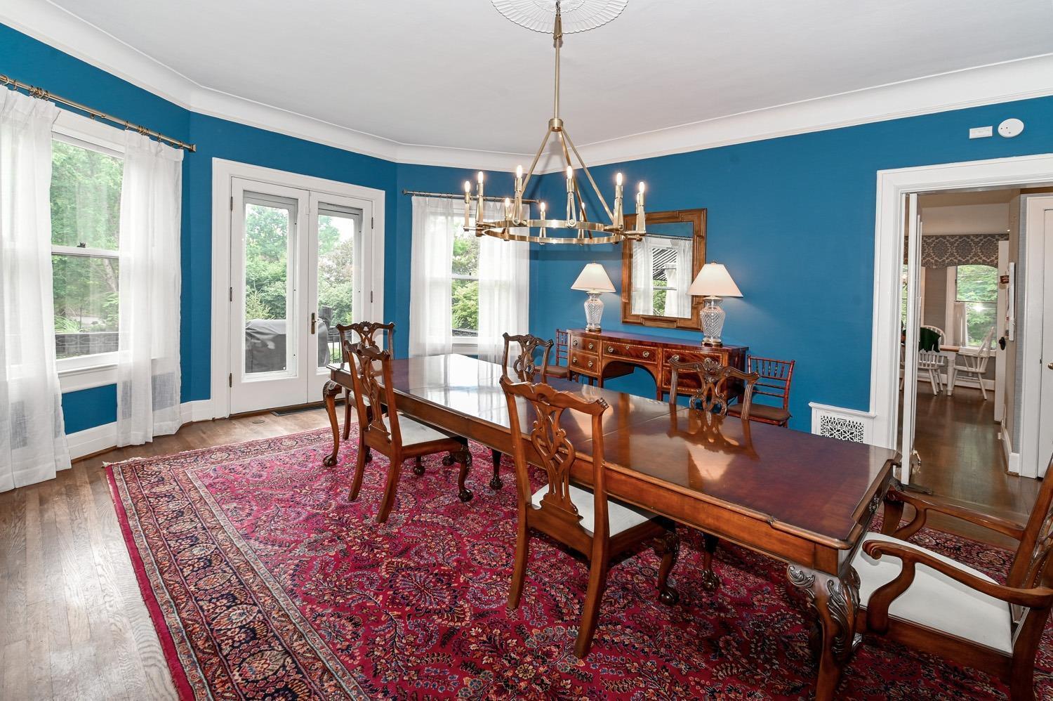 2461 Grandin Road Cincinnati, OH 45208 - Photo 12 of 48