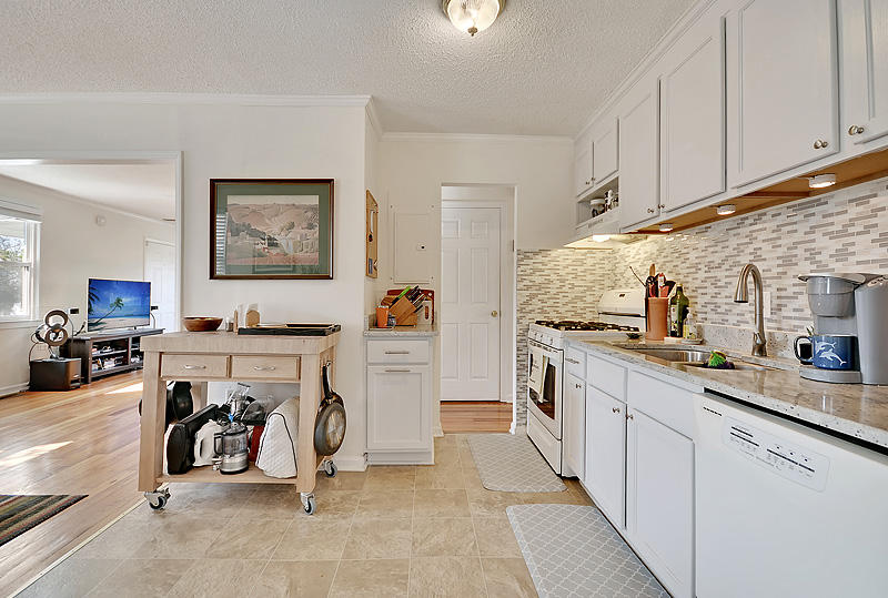 4822 Chesterfield Road North Charleston, SC 29405 - Photo 11 of 35 DSC_0379_DSC_0383-copy