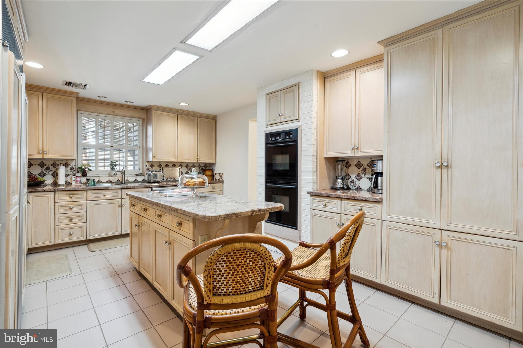 1264 Mill Road Rydal, PA 19046 - Photo 27 of 127 Custom cabinetry with built-in organizers