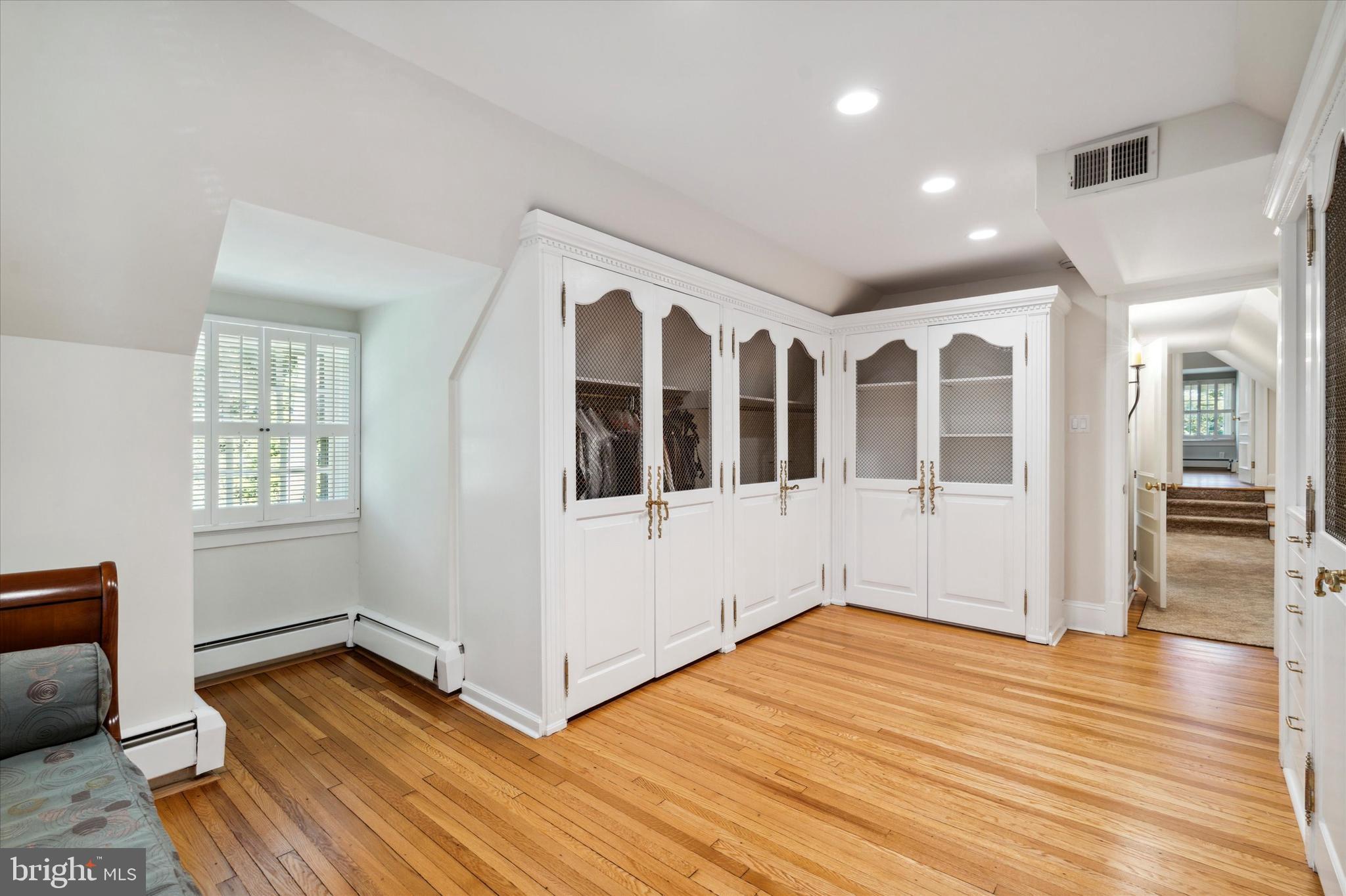 1264 Mill Road Rydal, PA 19046 - Photo 49 of 127 Presently used as a huge dressing room,