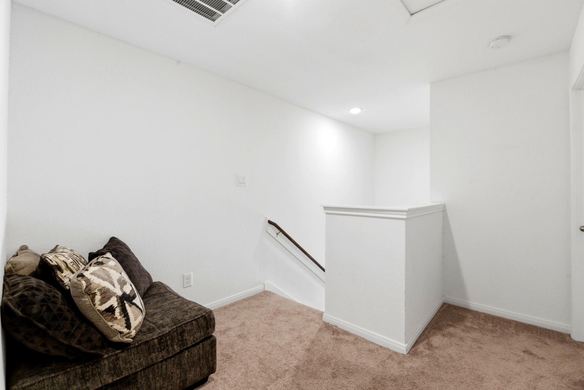9819 Emerald Stone Way Conroe, TX 77306 - Photo 27 of 38 a view of a livingroom with closet