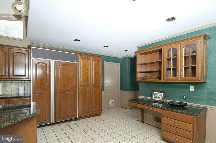 3127 Flintlock Road Fairfax, VA 22030 - Photo 1 of 30 Kitchen