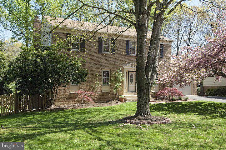 3127 Flintlock Road Fairfax, VA 22030 - Photo 12 of 30 Exterior (Front)