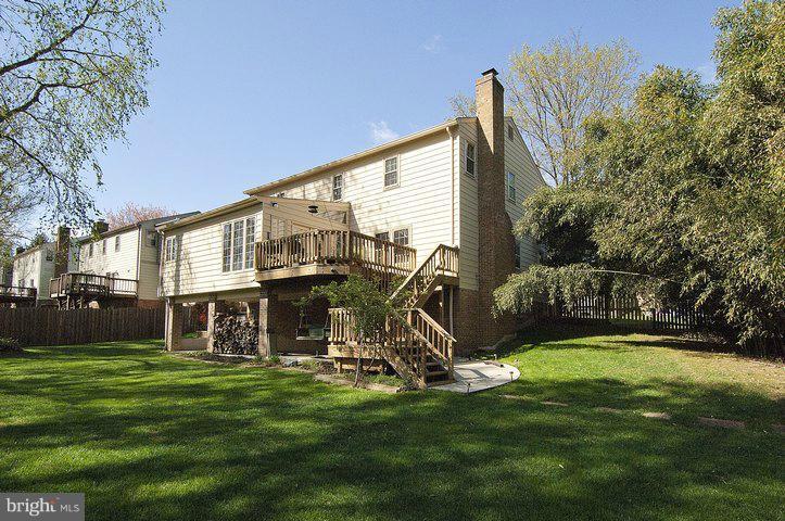 3127 Flintlock Road Fairfax, VA 22030 - Photo 19 of 30 Exterior (Rear)