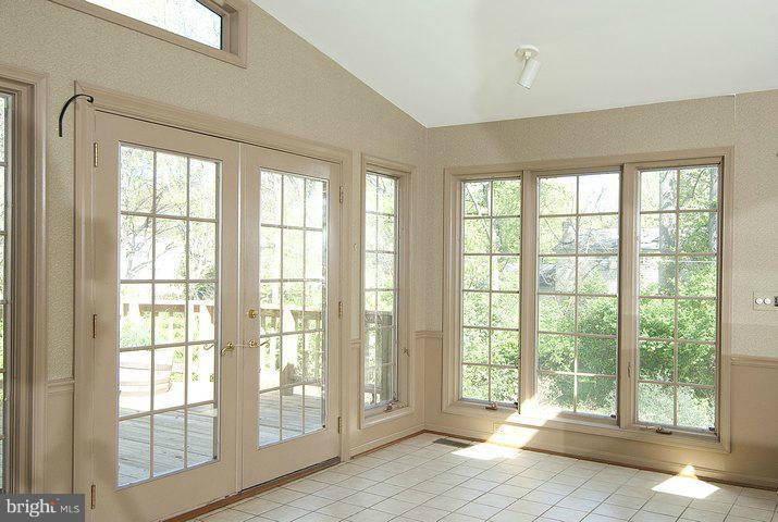 3127 Flintlock Road Fairfax, VA 22030 - Photo 3 of 30 Breakfast Room