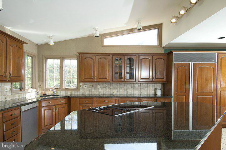 3127 Flintlock Road Fairfax, VA 22030 - Photo 21 of 30 Kitchen