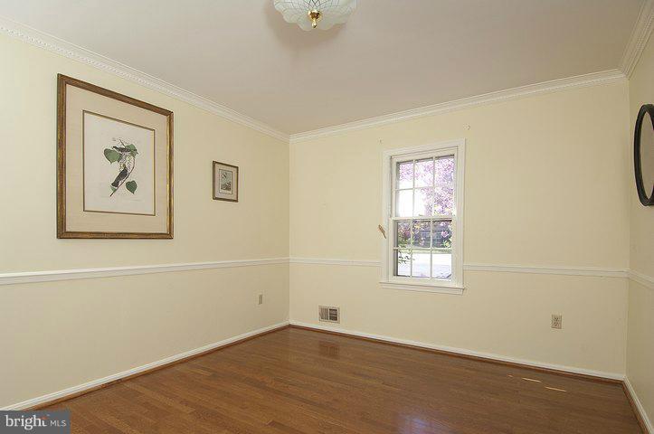 3127 Flintlock Road Fairfax, VA 22030 - Photo 25 of 30 Dining Room