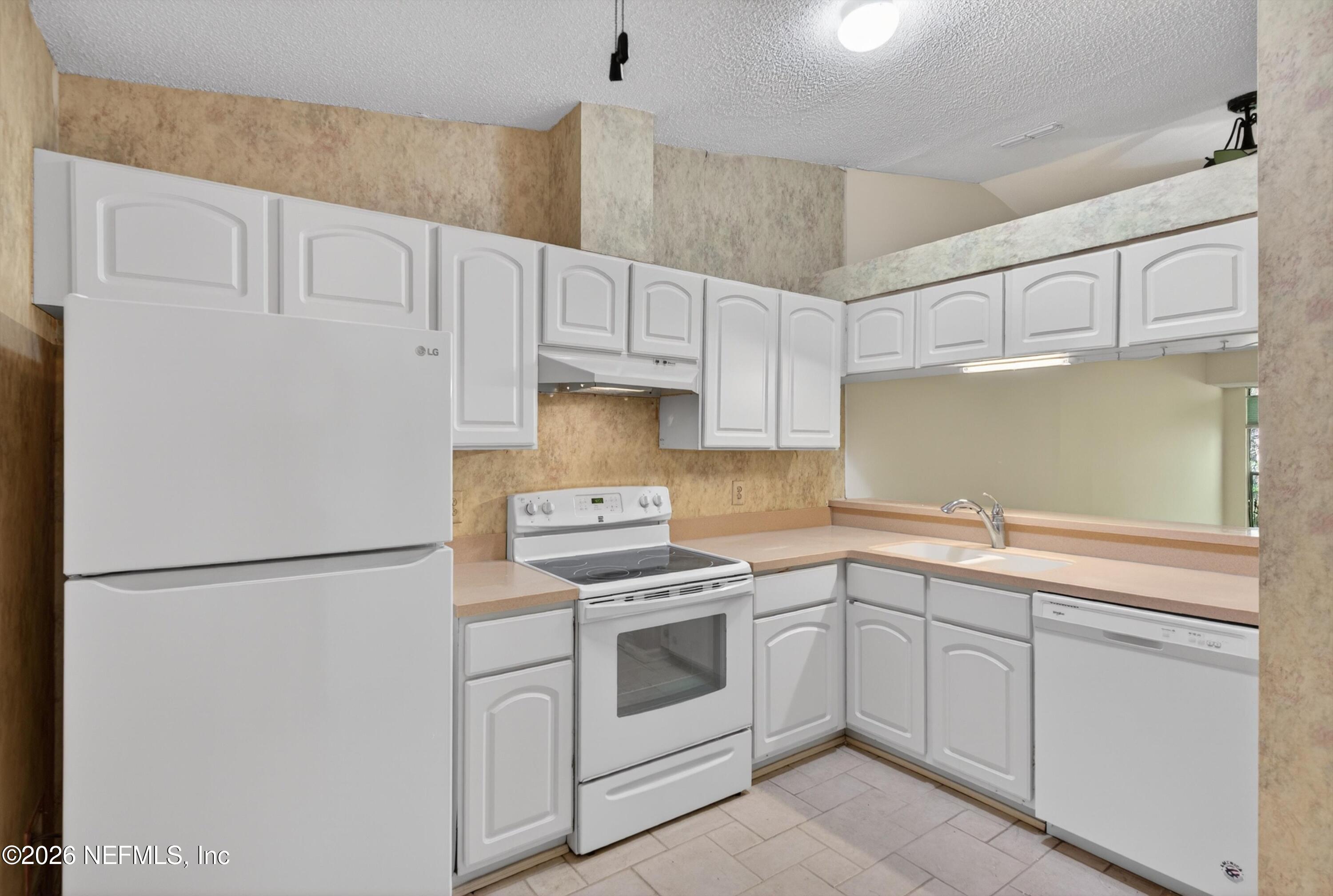 3801 Crown Point Road, Unit 1294 Jacksonville, FL 32257 - Photo 9 of 21 06-3801 Crown Point Rd-11