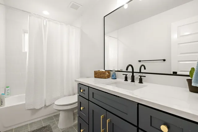 $3,600 | 6110 Hylawn Drive, Unit A, Austin, TX 78723