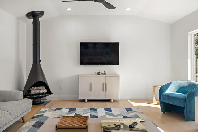 $3,600 | 6110 Hylawn Drive, Unit A, Austin, TX 78723