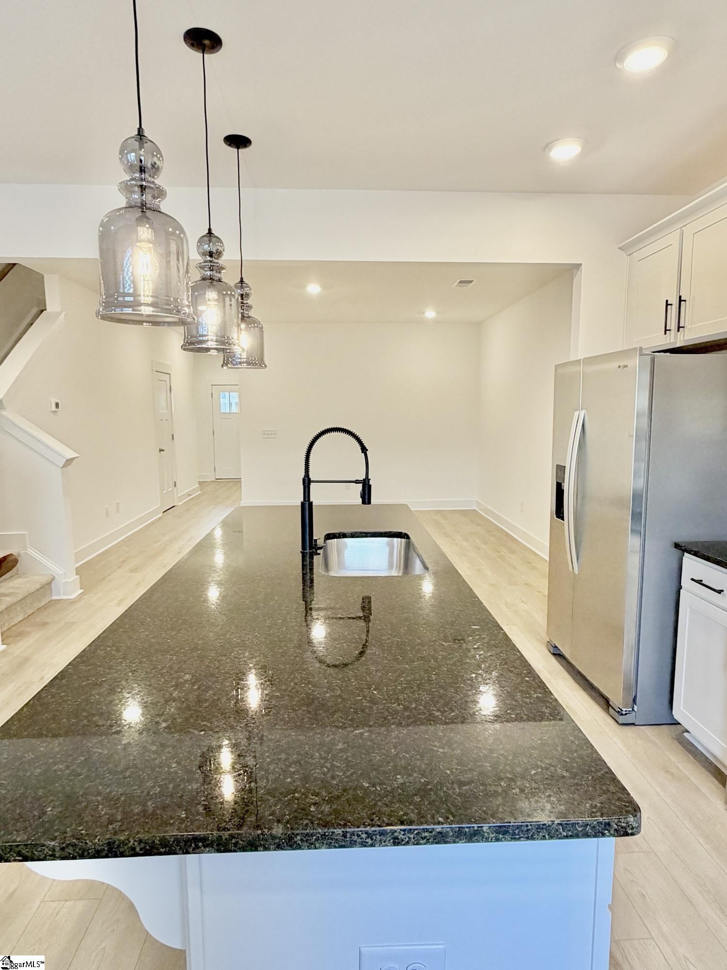 1319 Maplesmith Way Moore, SC 29369 - Photo 7 of 29