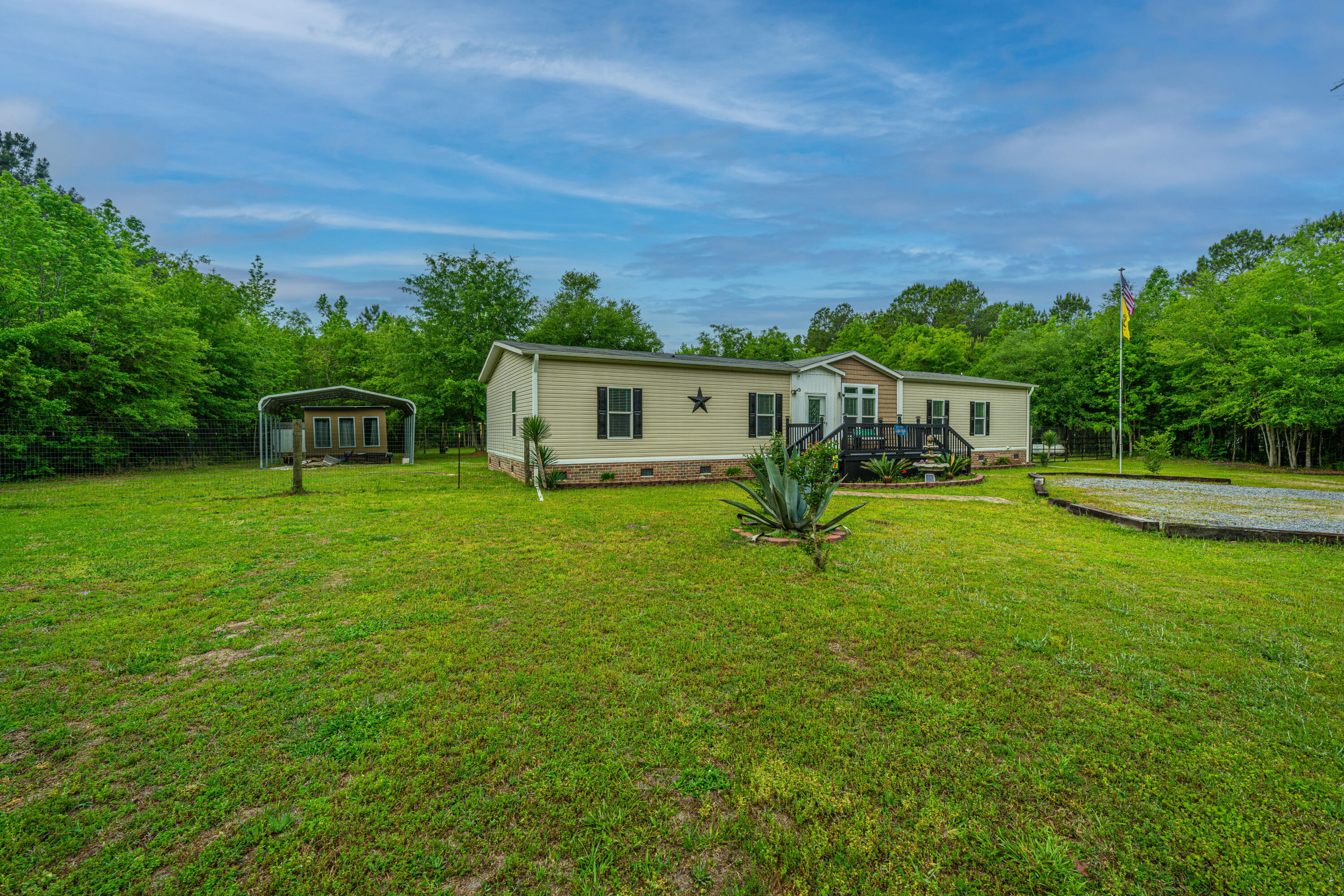 1347 Mandella Road Bonneau, SC 29431 - Photo 2 of 57 1347MandellaRd002