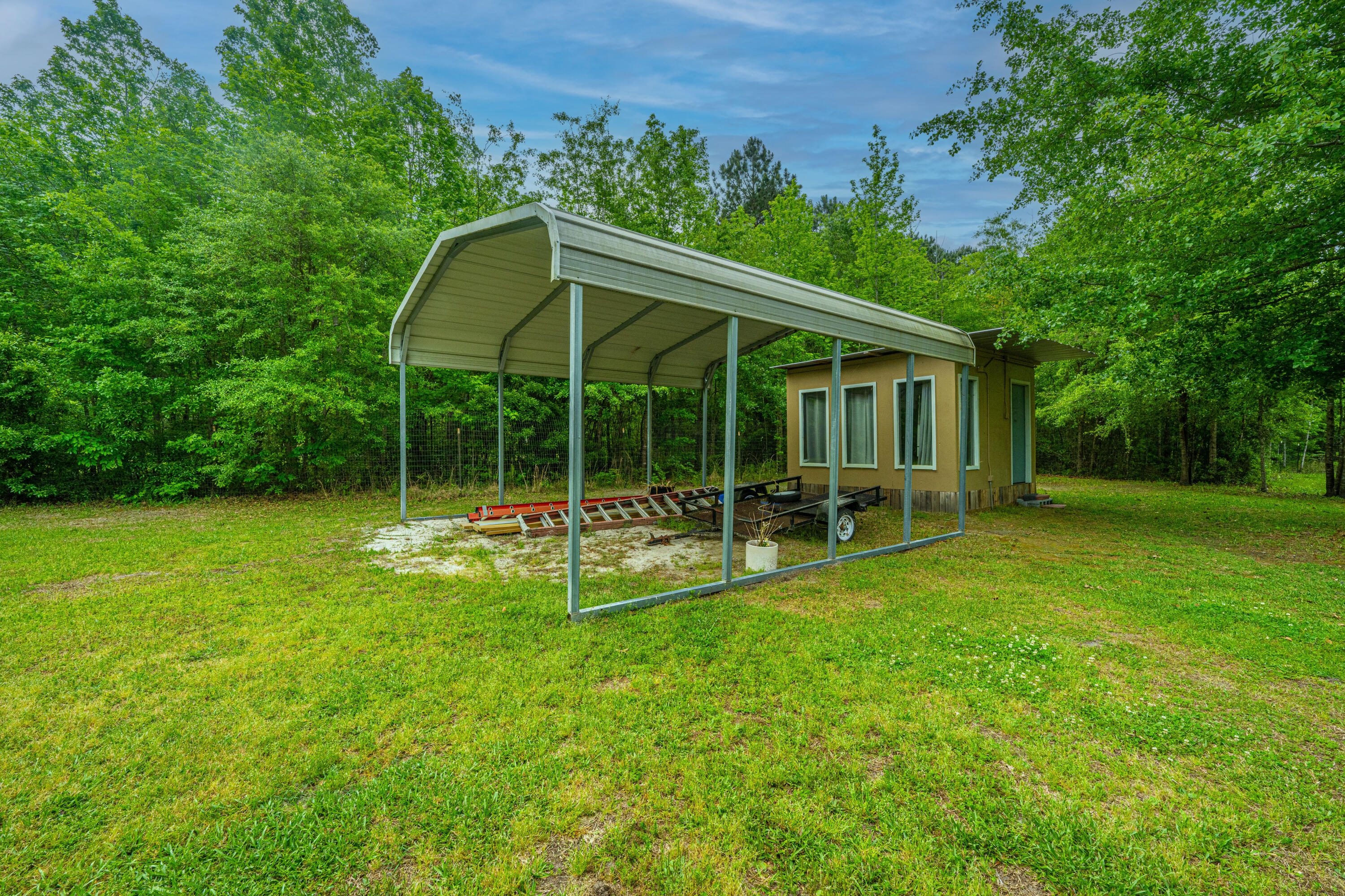 1347 Mandella Road Bonneau, SC 29431 - Photo 9 of 57 1347MandellaRd048