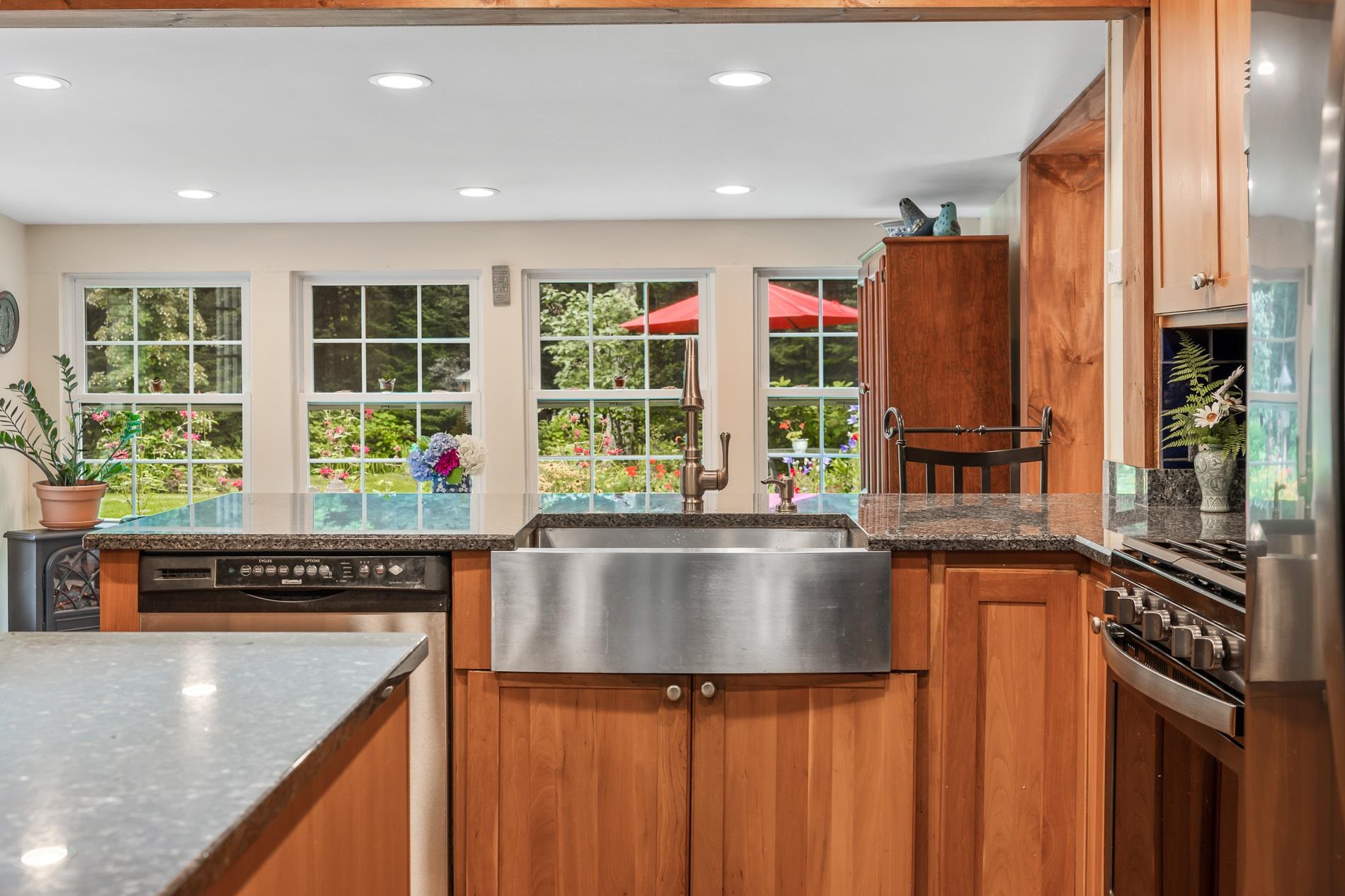 303 Worcester Loop Stowe, VT 05672 - Photo 8 of 40