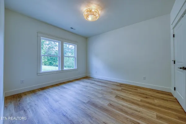 $399,900 | 120 Huckleberry Hollow Road, Kingston, TN 37763